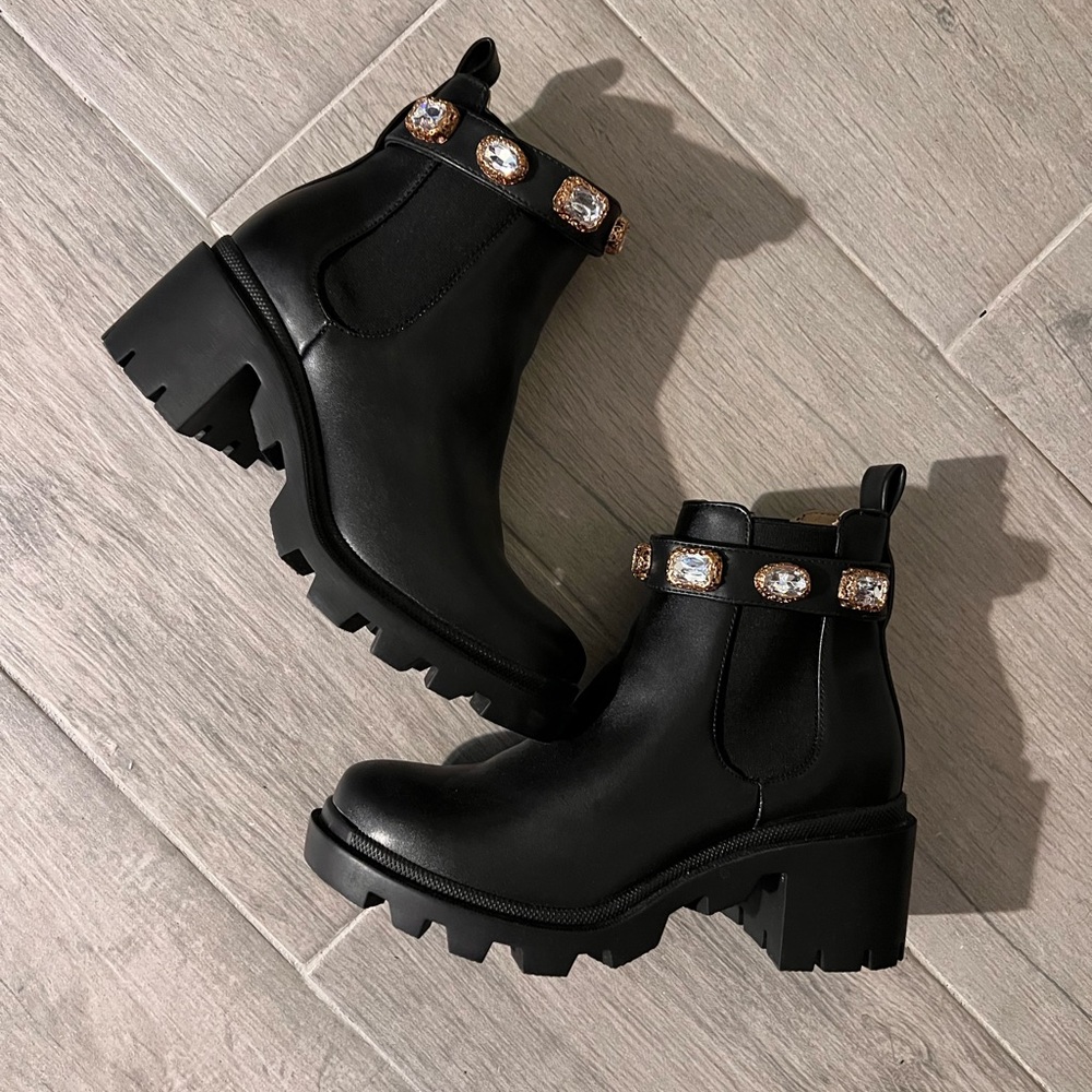 Steve Madden Women's Amulet Ankle Boot size 7